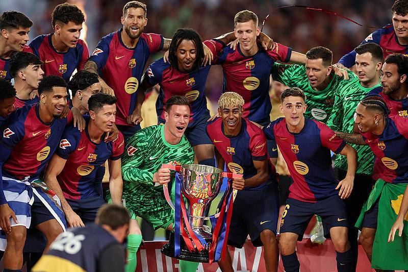 森德罗斯觉得京多安留队有好处，维尔茨在英超的初期有点艰难