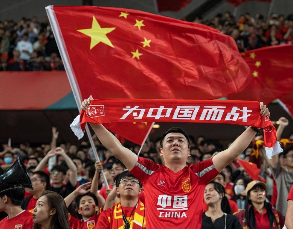 19：35视频直播：广州龙狮VS天津