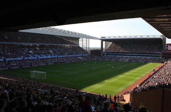 T1战队阵容决策内幕曝光：教练组与CEO权力博弈 Gumayusi首发争议解析