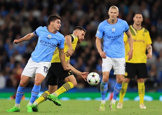 早报 ｜ 法兰克福3比3多特蒙德