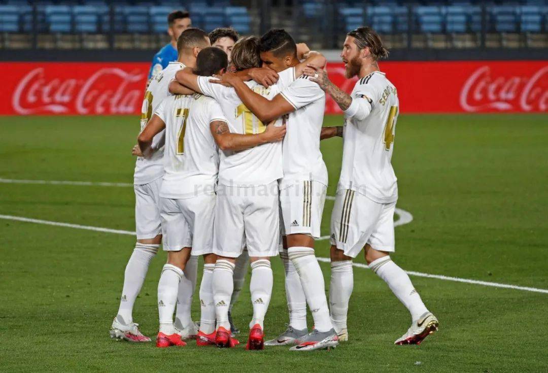 NBA历史对决回顾 经典比赛完整复盘